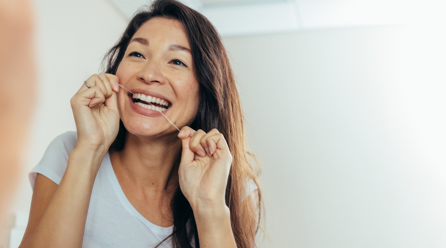 Zahnpflege ab 50: So bleibst du auch im Alter kariesfrei