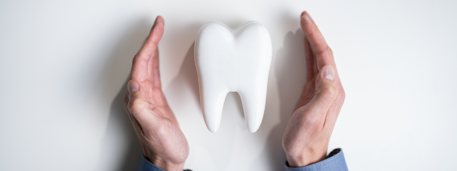 Zahnschmelz schützen – Effektive Strategien gegen säurebedingten Zahnschmelzabbau