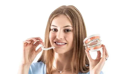 Invisalign vs. herkömmliche Zahnspangen